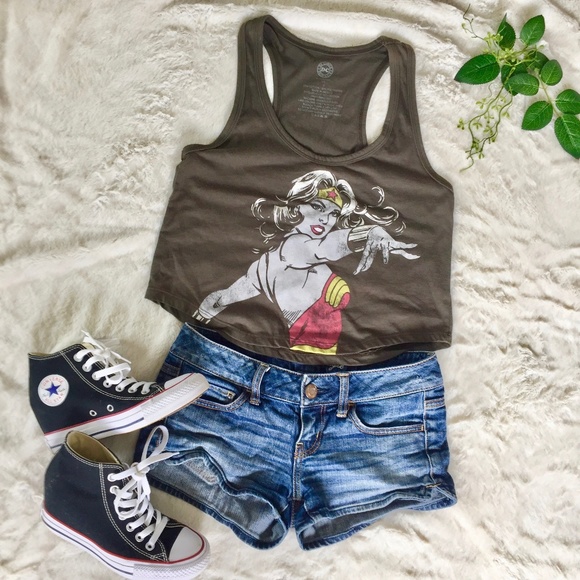 DC Tops - DC Comics wonder woman crop tank top.